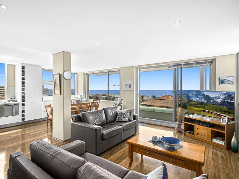 Spectacular Panoramic Views -  Price guide $1.4M 