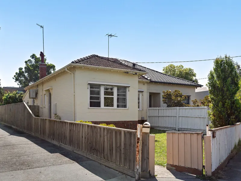 Expressions of interest closing Monday 12th April at 1.00pm - Premium prospects in prime position