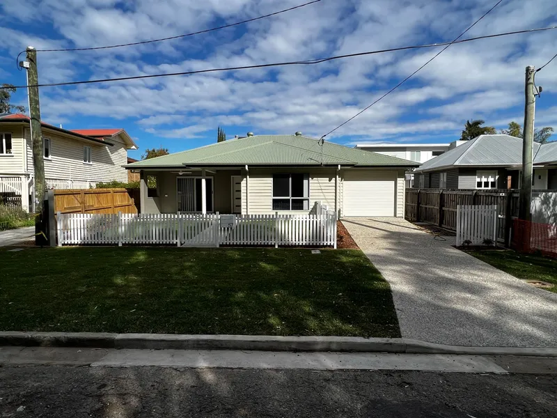 🏡 Brand New Home for Rent in Tarragindi! Your Dream Living Awaits! 🌳