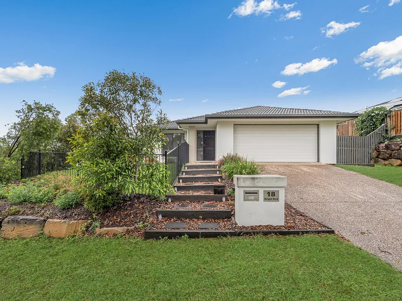 Beautiful Home on Big Block!