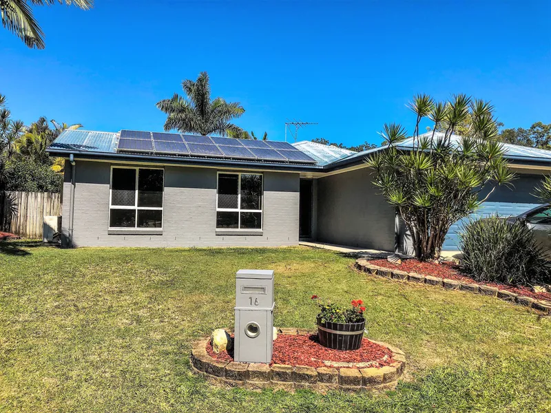 Newly renovated family home in the heart of Landsborough 