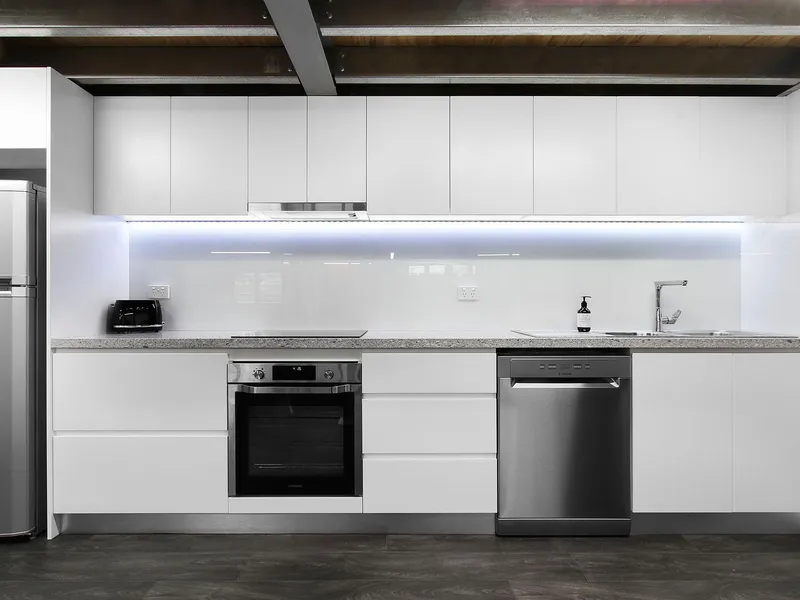 Stunning Rare - Two level Shop/Office/Apartment Style Work Property.