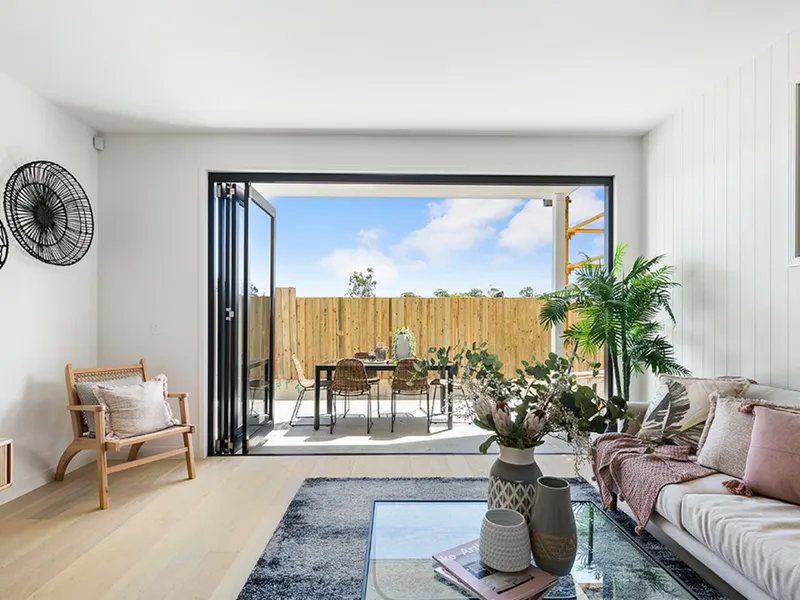 Are you ready to call Serenity on Hillview HOME!