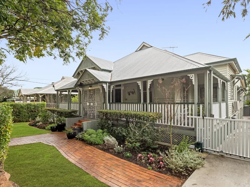 Heritage Meets Modern - Palatial Family Abode in Coveted Clayfield