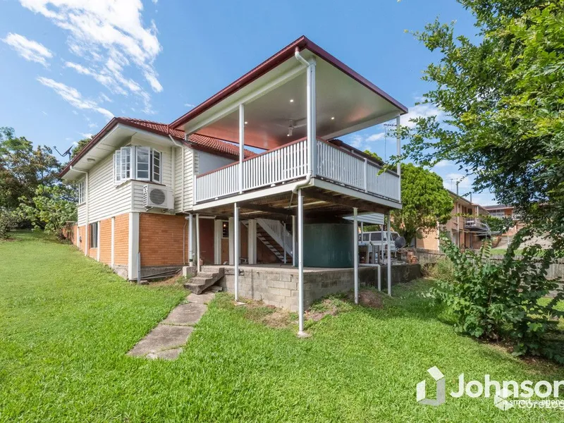 Neatly Presented Home - Close to the City