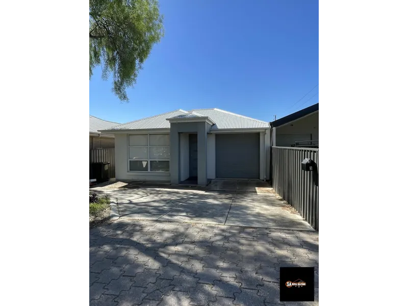 Spacious and Peaceful Rental Property in Hillcrest: Create Your Dream Living Space