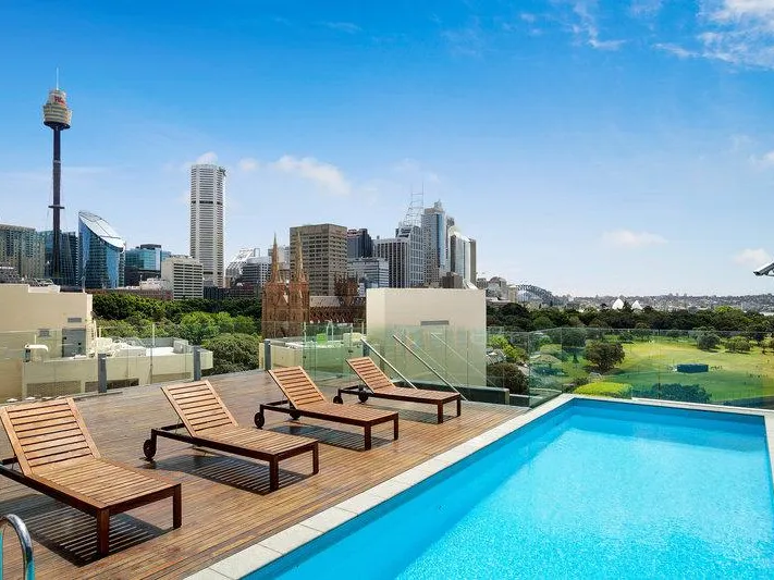 LUXURY ONE BEDDER WITH CITY VIEWS
