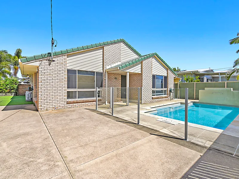 Parkside Entertainer with Pool - Broadwater Precinct