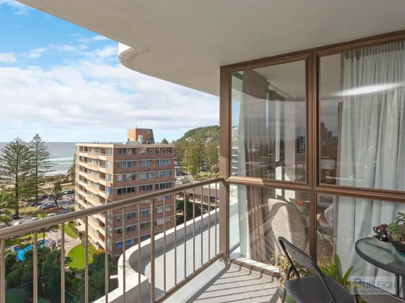 The Ultimate Burleigh Lifestyle - Walk Everywhere!