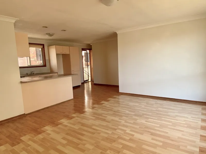 LOW MAINTENANCE FLAT