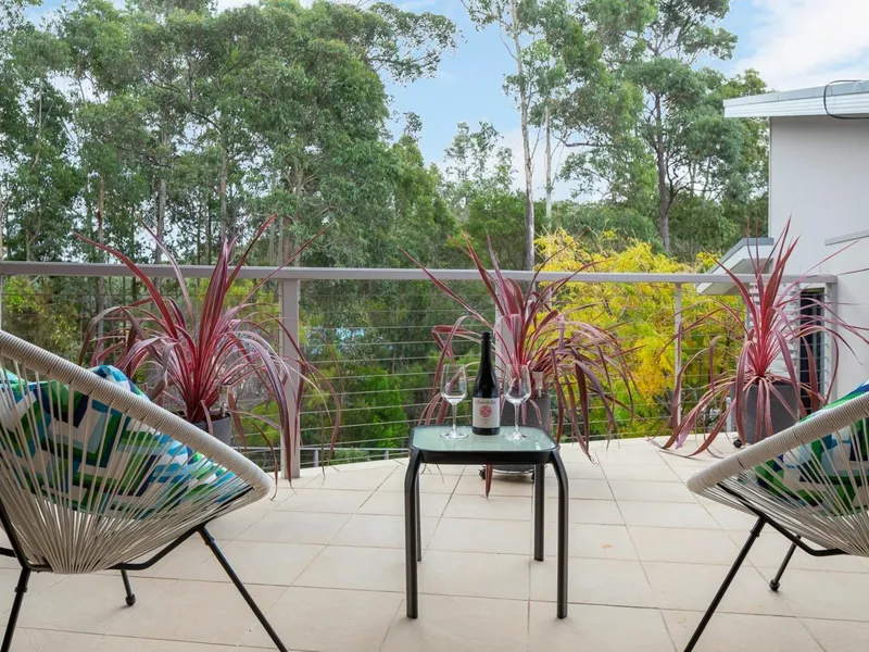 MAGNIFICENT MALUA BAY APARTMENT