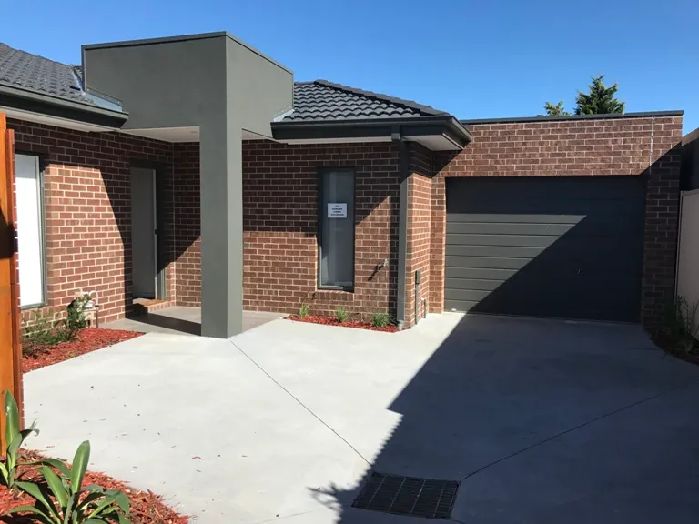 Well Located 2 Bedroom!