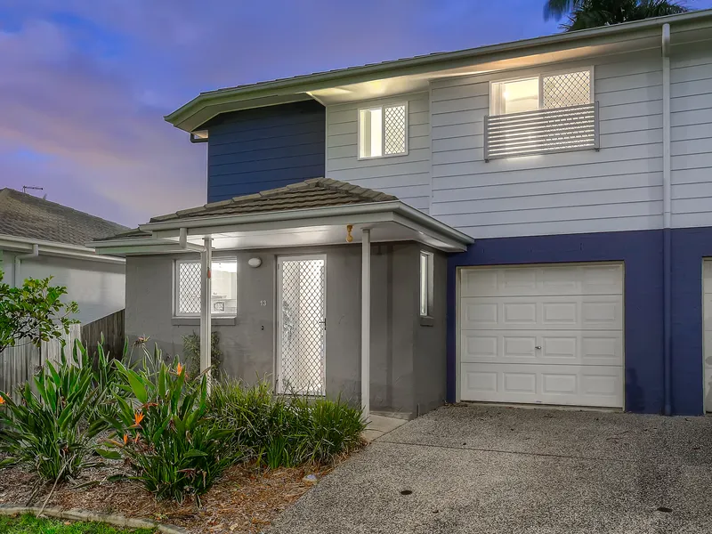 Generous and Bright Open Plan Living Space