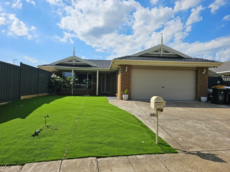 MAKE YOURSELF AT HOME