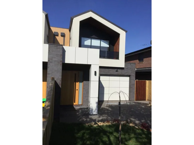 Wonderful four bedroom townhouse.