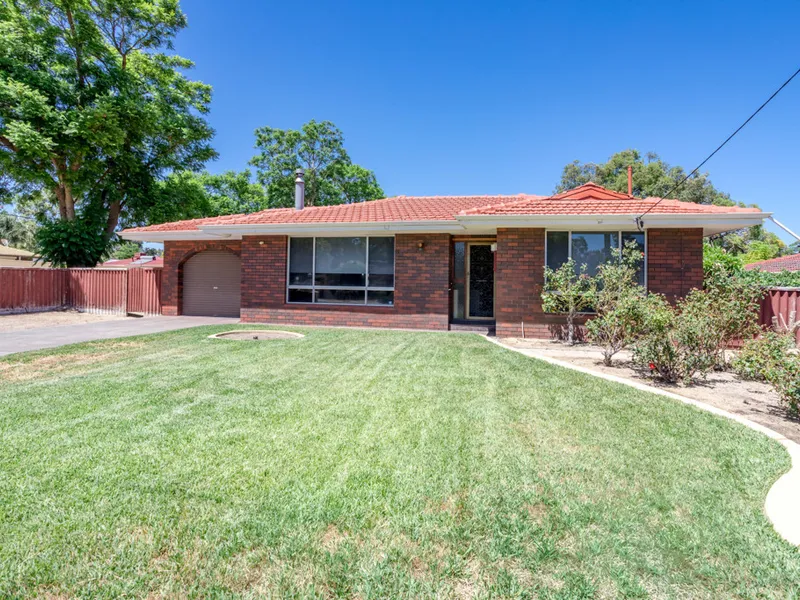 3 BEDROOM 1 BATHROOM HOME WITH POWERED WORKSHOP