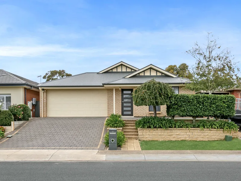 Immaculate family living!