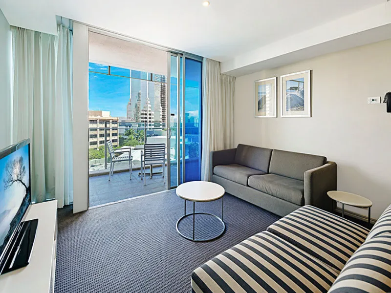 Inner-City Convenience - Co-Located with Hilton Hotel