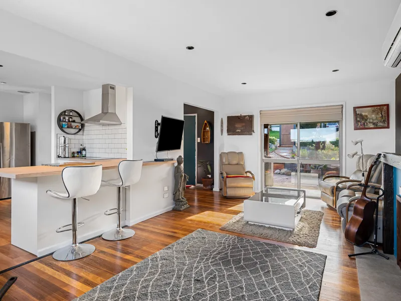 Style & Character in Central Glenorchy