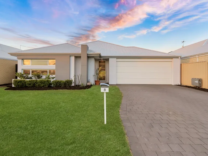 Immaculate Inside and Out!