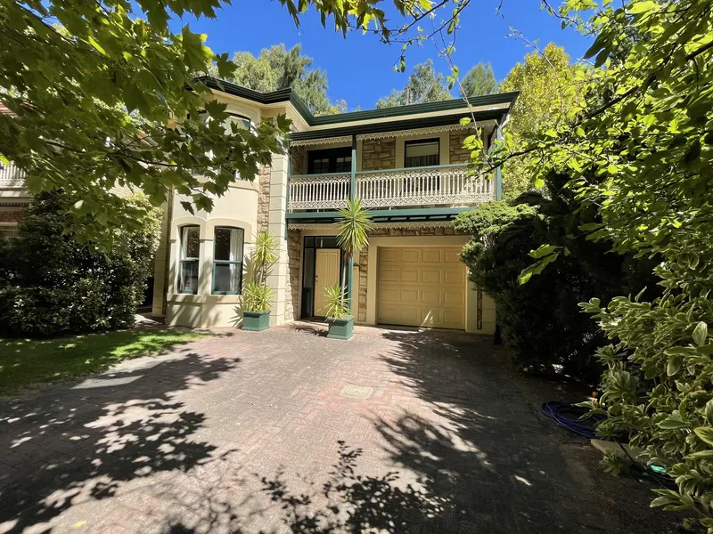 Victorian Villa in a Secure Gated Estate