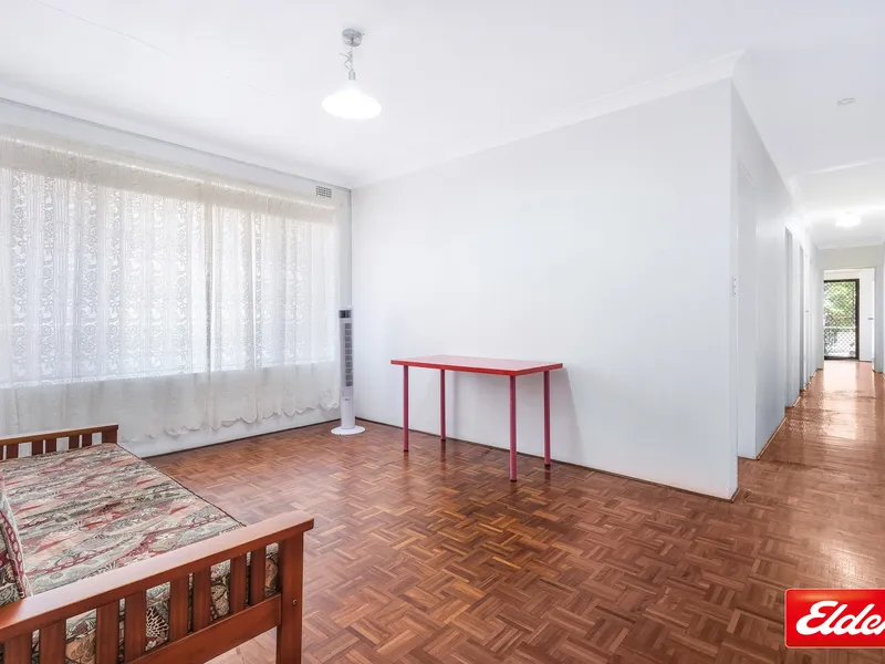 Good Location 2 Bedroom Unit For Lease