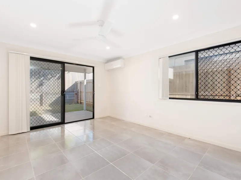 3 Minute Drive to the Beachfront!