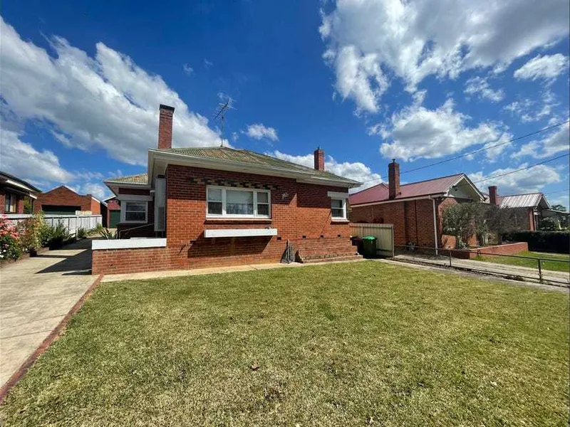 DO YOU NEED SHORT TERM? SIX MONTH LEASE