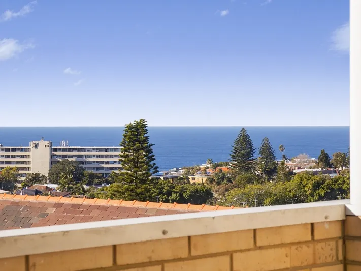 Modern Studio Apartment with Stunning Water Views