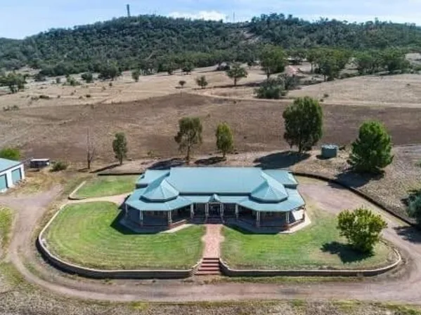 6.96 Acres, Sensational Panoramic Views - Just Minutes From Everything