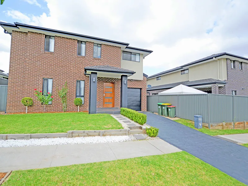 Relaxed and Convenient Family Home in Centre of Gregory Hills