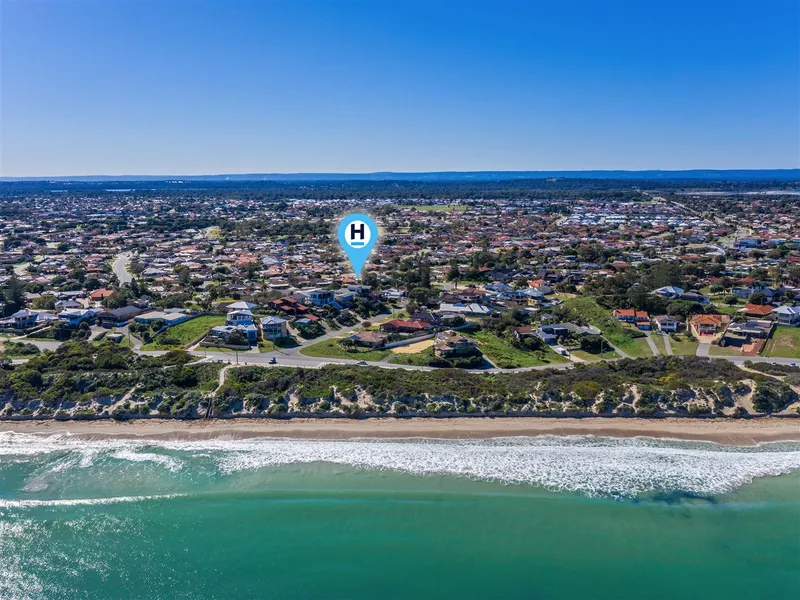 Ultimate Family home approx. 370m to Ocean Front