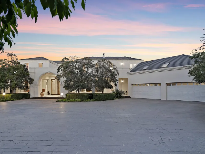 ‘KARINYA’ A WORLD CLASS 5 ACRE ESTATE