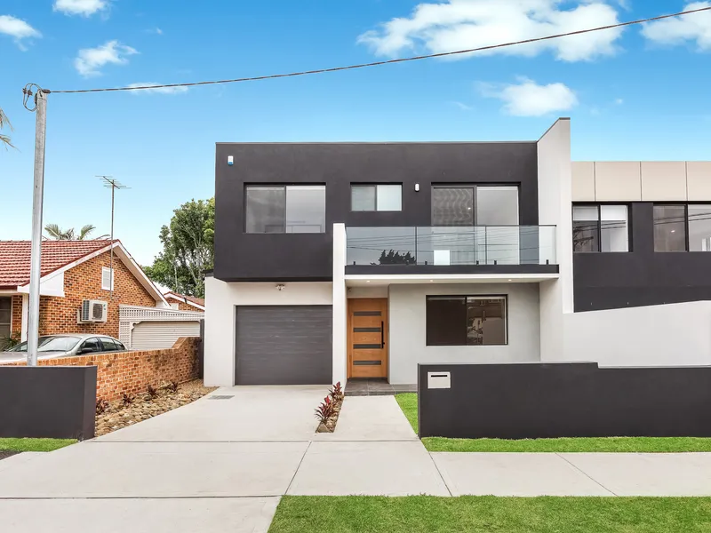 BRAND NEW 3 BEDROOM DUPLEX