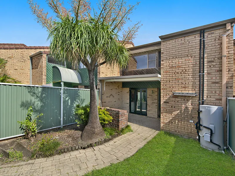 Double remote garage AND extremely low body corporate levies!