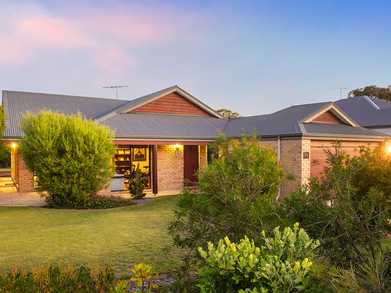 AUSTRALIAN COASTAL CLASSIC 