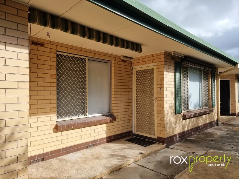 2 Bedroom Single Story Unit, only a stroll to 