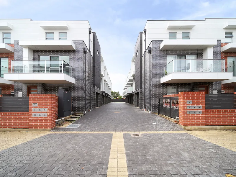 Executive Style Living in a Blue Chip Location!
