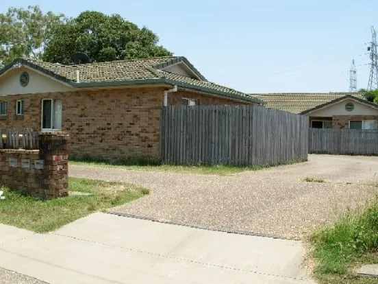 Large brick stand alone unit with water included