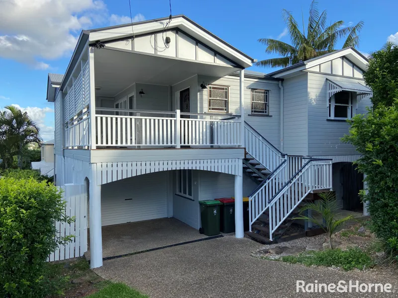 Low Maintenance Family Living - A stone's throw from the CBD