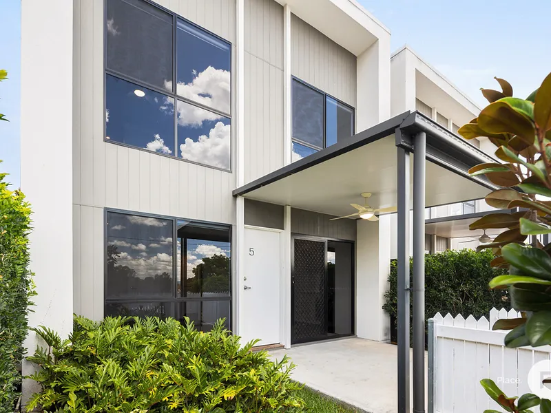 Move In Before Christmas!