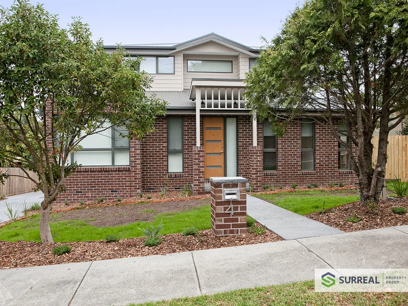 Stunning Townhouse. Available 13/09/2022