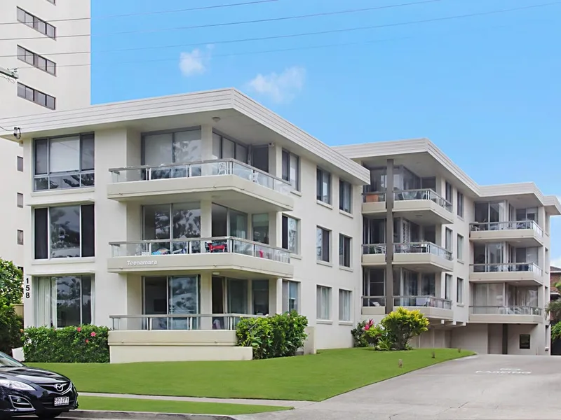 Beach Front Apartment in Prime Location