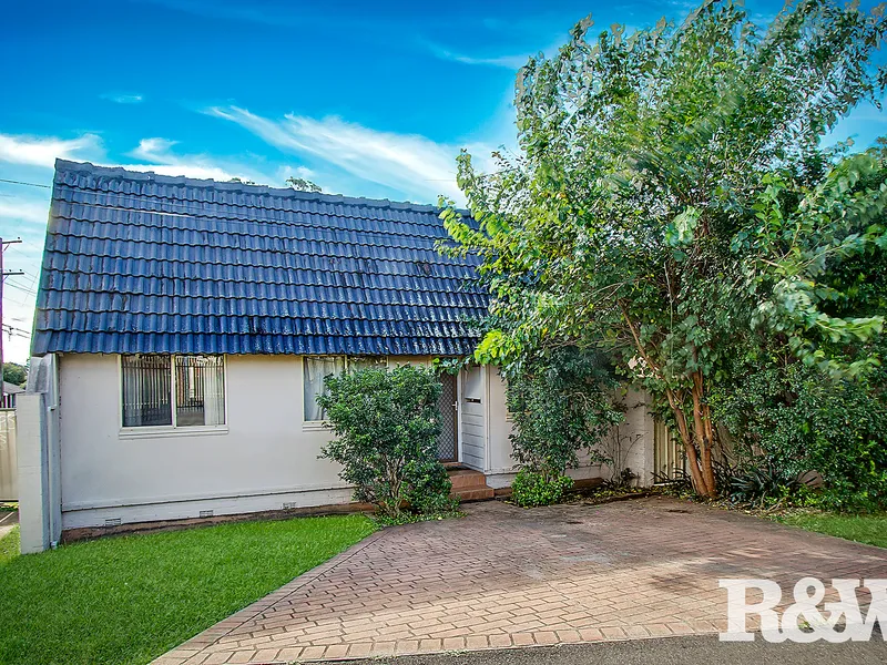 AFFORDABLE FIRST HOME OR INVESTMENT!