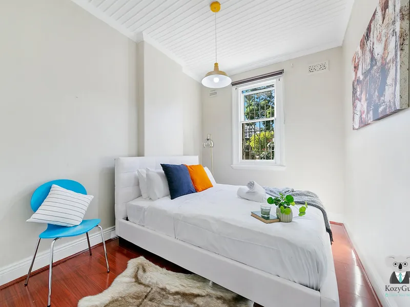 Darlinghurst Fully Furnished Split Level 2 BEDROOM Townhouse