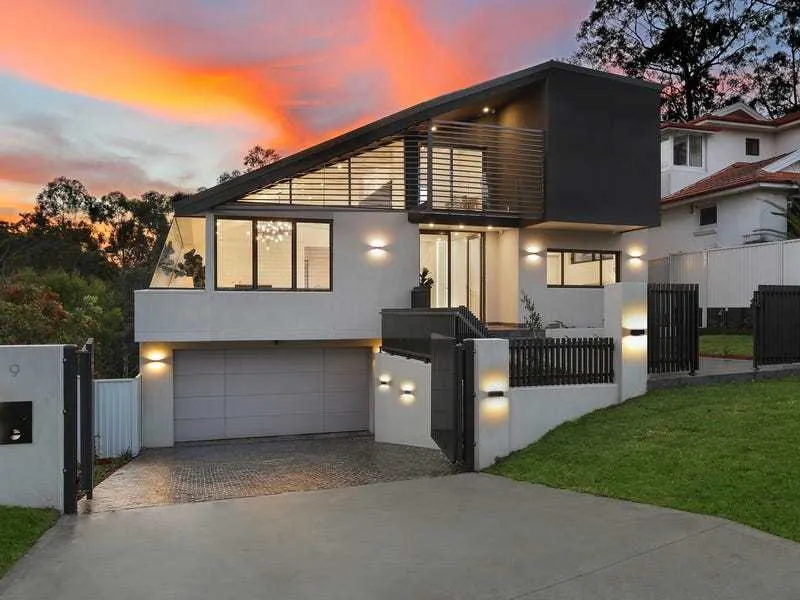 Modern luxurious home with panoramic views