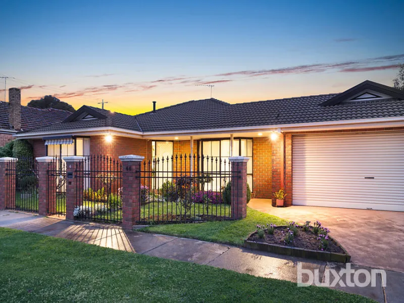 Classic Home in the McKinnon School Zone *Open Thursday 15 April 5:15-5:30pm*