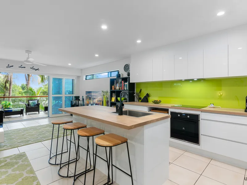 Modern Stylish Apartment In Central Location