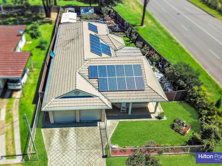 YOUNG MODERN HOME ON 663.9m2 CORNER BLOCK!