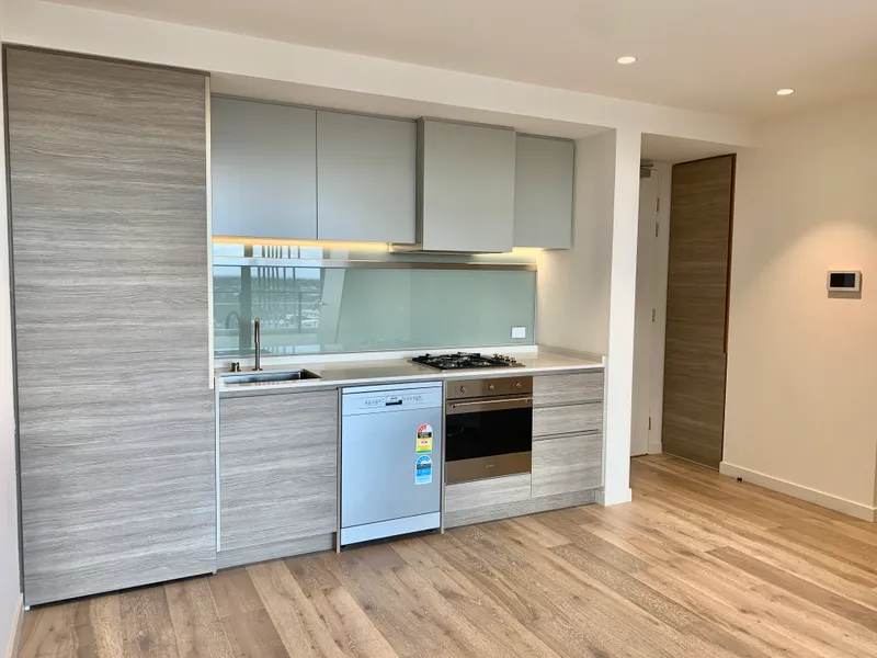Premium apartments in a master planned precinct **Completion due DEC 2019
